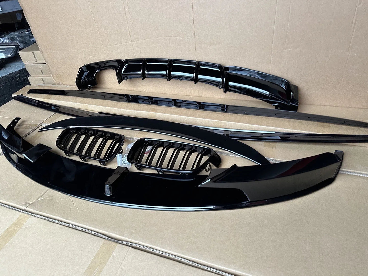 GLOSS BLACK M PERFORMANCE BODY KIT FOR BMW 3 SERIES F30 