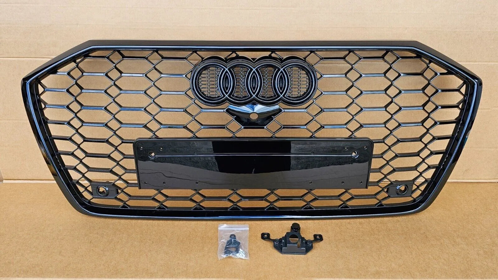 Audi RS6 C8 Facelift (2019-2022) RS6 Style Honeycomb Grille - Gloss Black