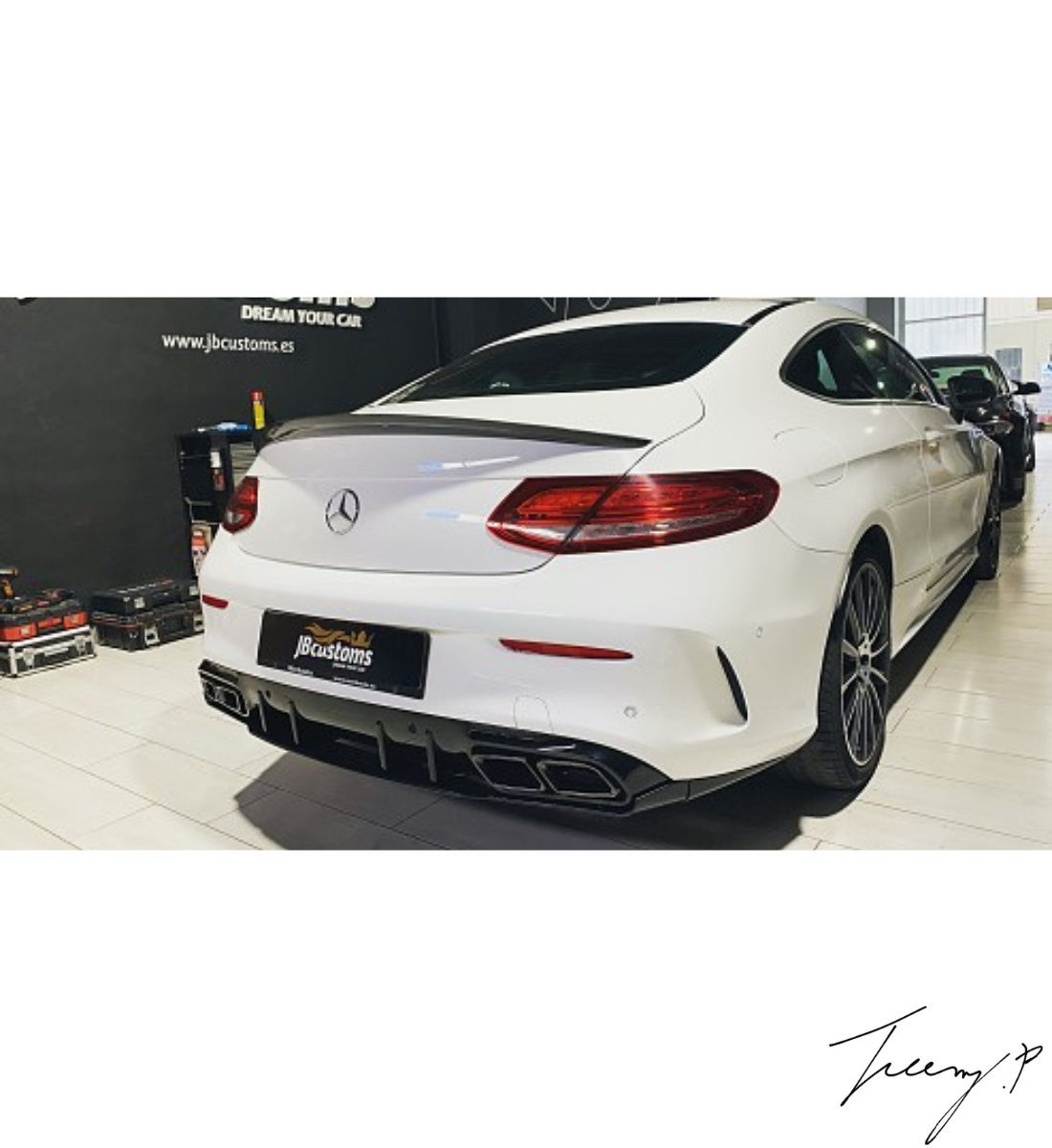 MERCEDES C CLASS A205 C205 COUPE AMG 2015 - 2023 C63 S STYLE REAR DIFFUSER WITH TAIL PIPES BODYKIT