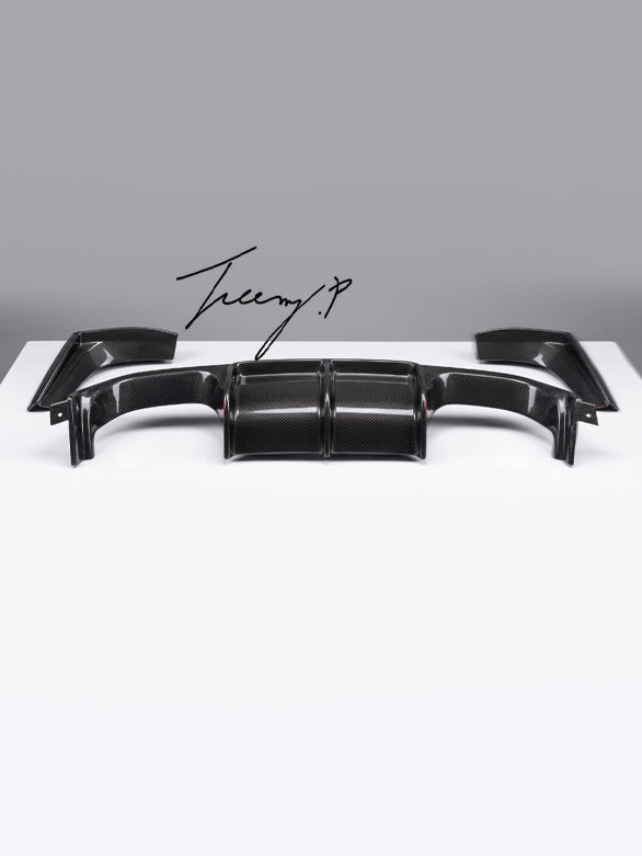 V style carbon look rear diffuser valance for BMW F80 M3 and F82 M4 2015 to 2020
