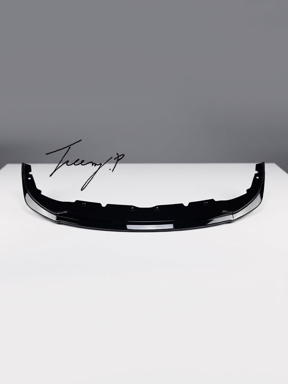 Black front splitter spoiler upgrade for BMW 1 Series F40 sporty bumper styling