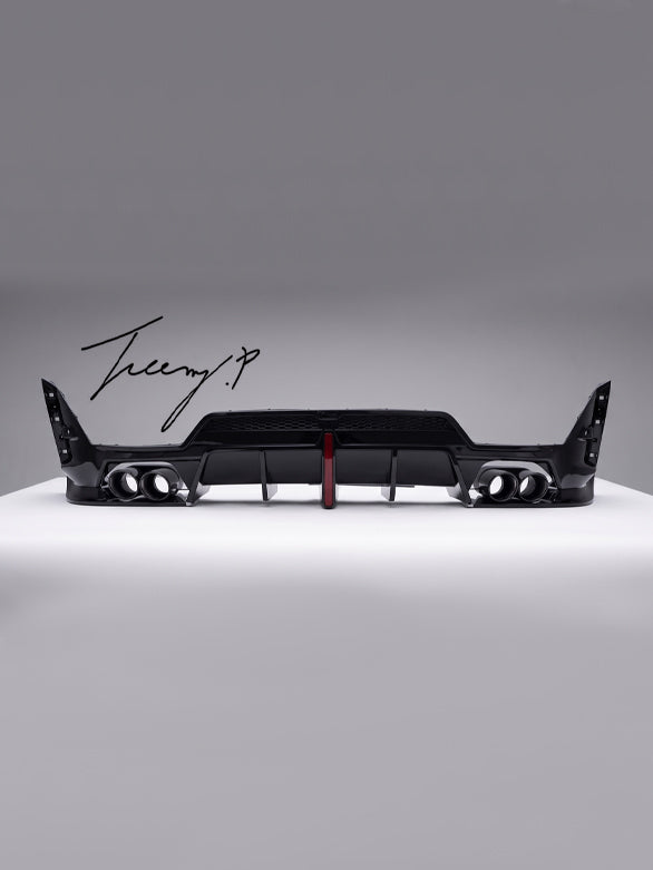 BMW 3 Series G20 LCI gloss black LED rear diffuser
