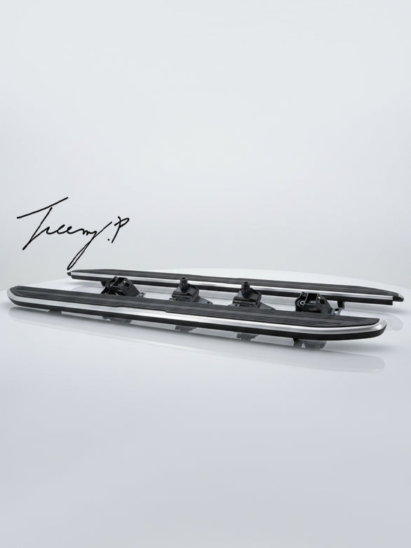 Aluminum side step running boards installed on a 2011-2018 Range Rover Evoque Dynamic (L538)