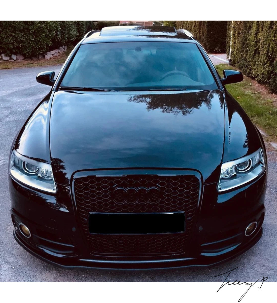 Audi A6 C6 4F (2004–2011) RS6 Style Gloss Black Honeycomb Mesh Front Bumper Grille
